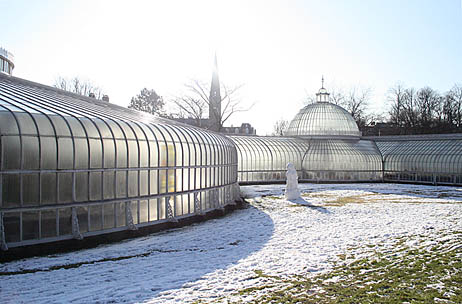 Photo: Snowman in Botanic Gardens.