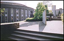 Photo: Reading Library Glasgow University.