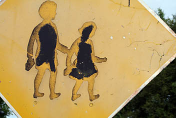 Photo: Irish road sign showing diy evidence.