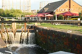 Photo: Canal Lock 27 Anniesland.