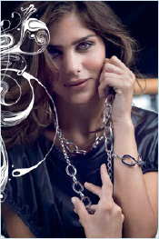 Photo: miss dee jewellery.