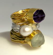 Photo: stack.