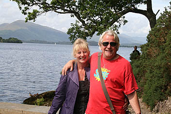 Jan and Rene at Loch Lomond. Photo: Jan and Rini at Loch Lomond.