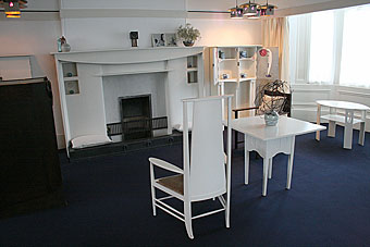 Charlies Rennie Mackintosh room. Photo: Charlies Rennie Mackintosh room.