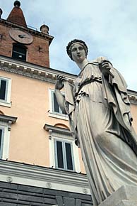 Photo: Rome statue.