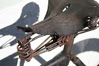 Leather bike saddle. Photo: Leather bike saddle.