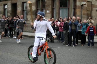 Photo: olympic torch kelvingrove.