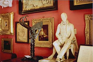 Photo: Sir Walter Scott statue at Abbotsford.