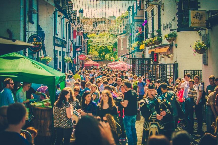 Ashton Lane Freshers' Fayre Friday, September 18, 2015 Glasgow West End