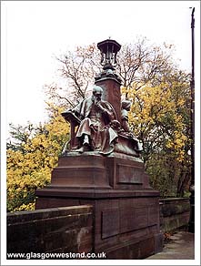 Statue on bridge across the Kelvin