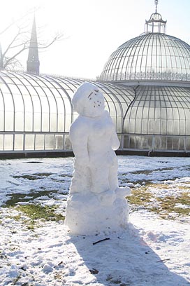 Photo: Snowman in Botanic Gardens.