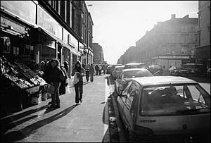 Photo: The sun is out on Byres Road.