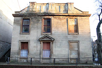 Photo: Glasgow West End Townhouse on Bank Street.