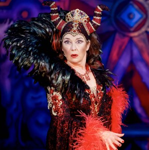 Snow White - Juliet Cadzow (Queen Morgiana)
