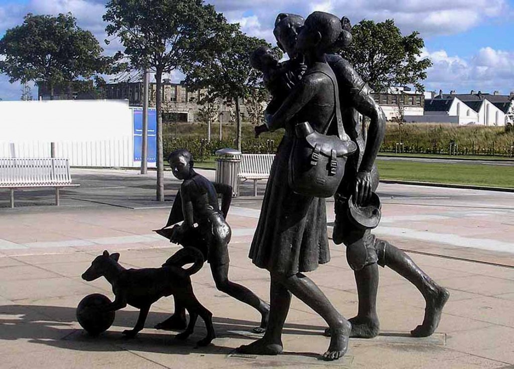 statue edinburgh