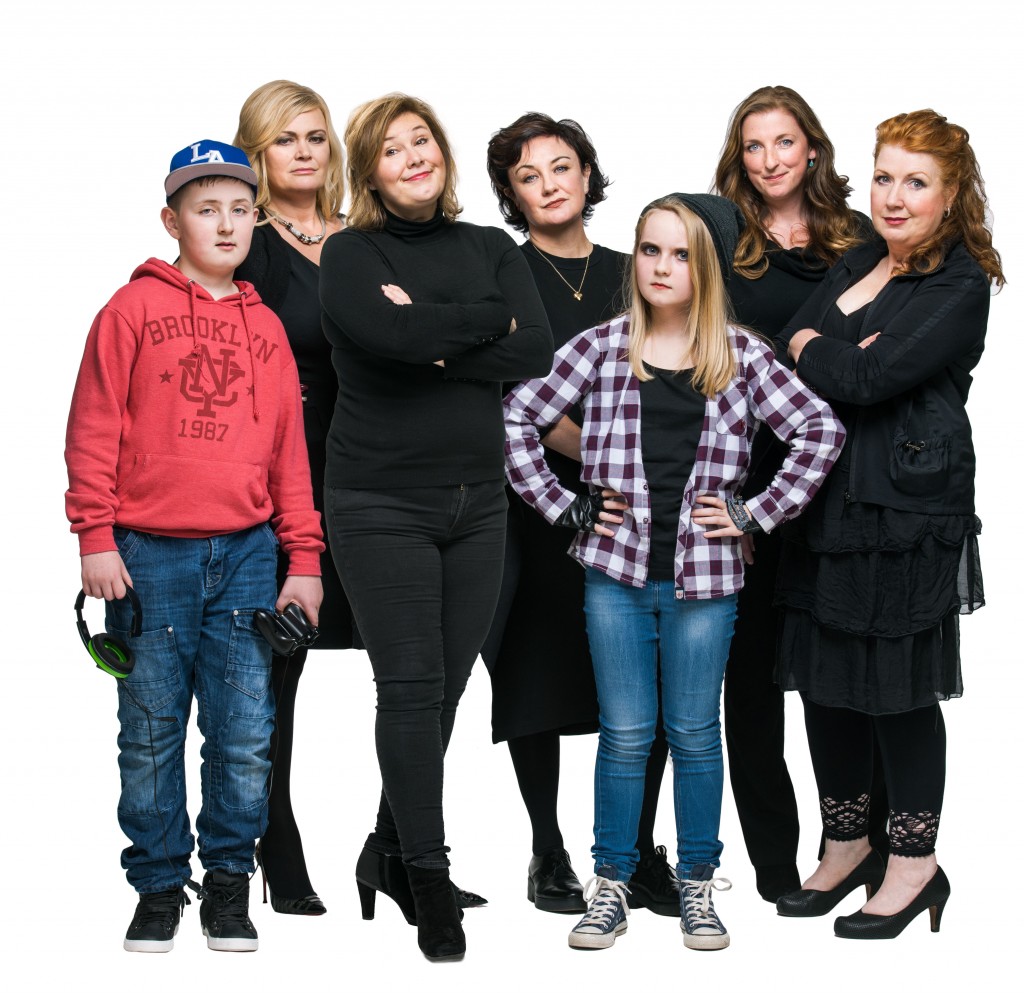 Suzie Jane Lorraine Julie Libby Mum's The Word 2016 5 Shot With Kids