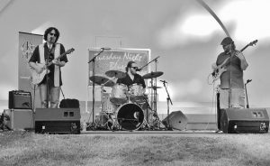 tommy bent band at sweeneys