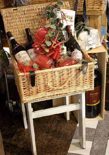 hamper eusebi