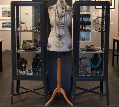 thistle jewellery display