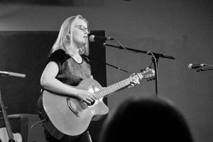 eilidh patterson the glad cafe