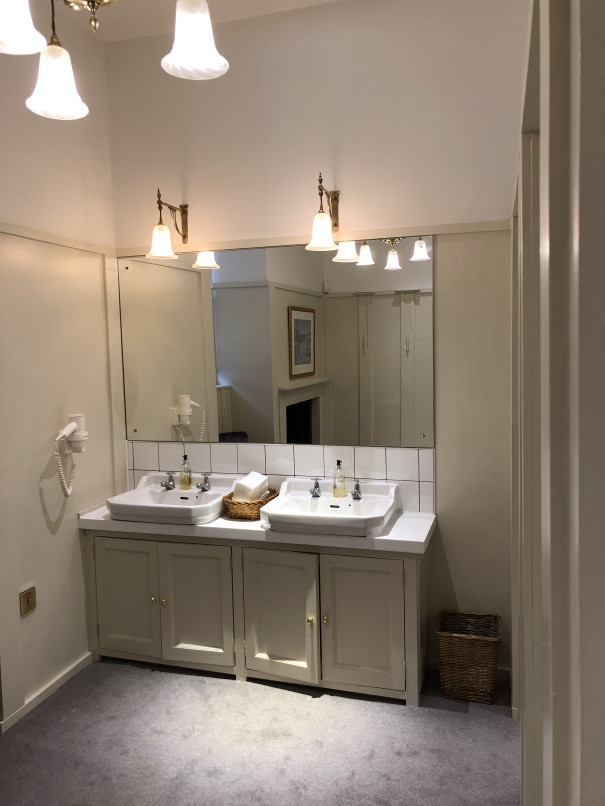 willow bathroom