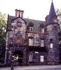 GuGate house