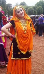 mela-gir-orange-sari-299x500