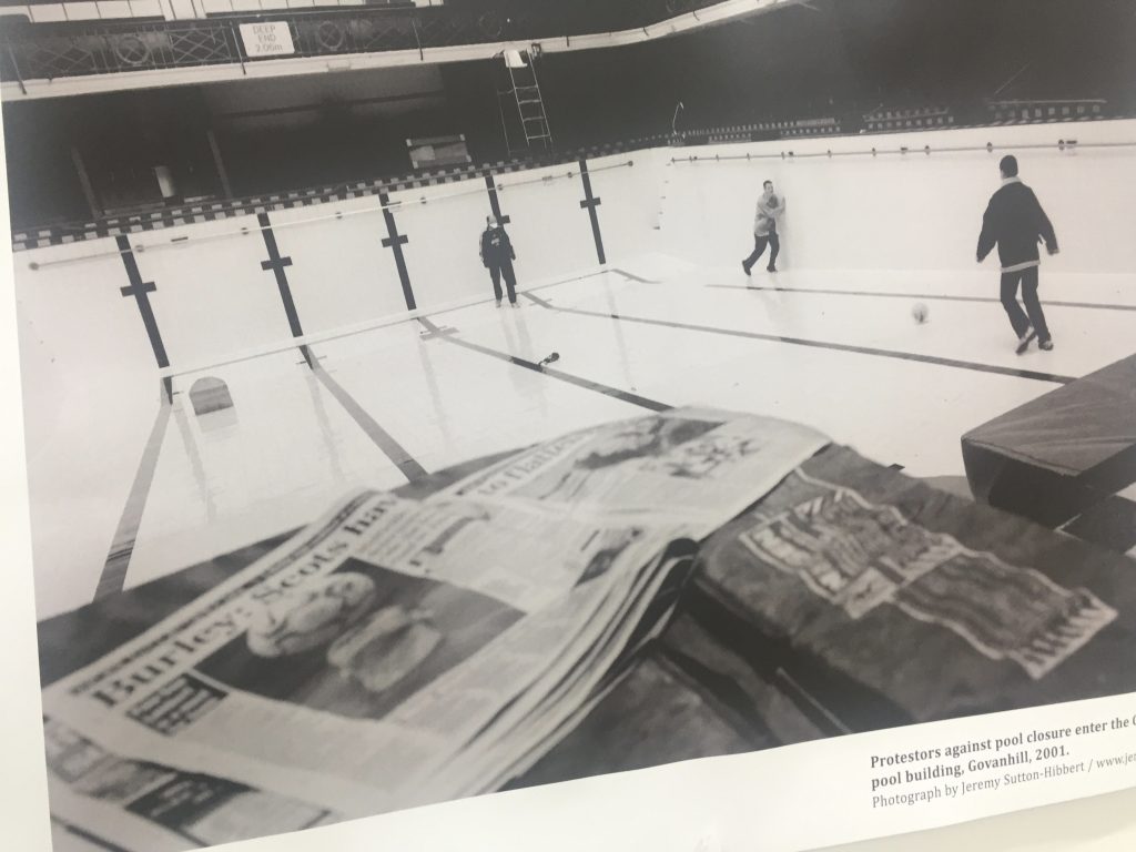 protestors 2001