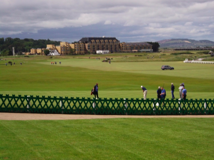 golf course st andrews yonza