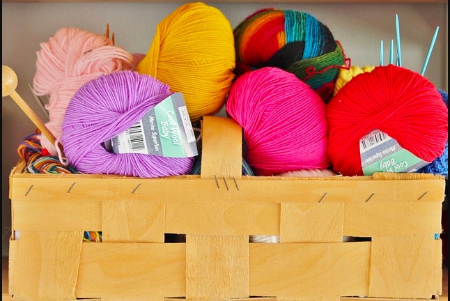 knitting image