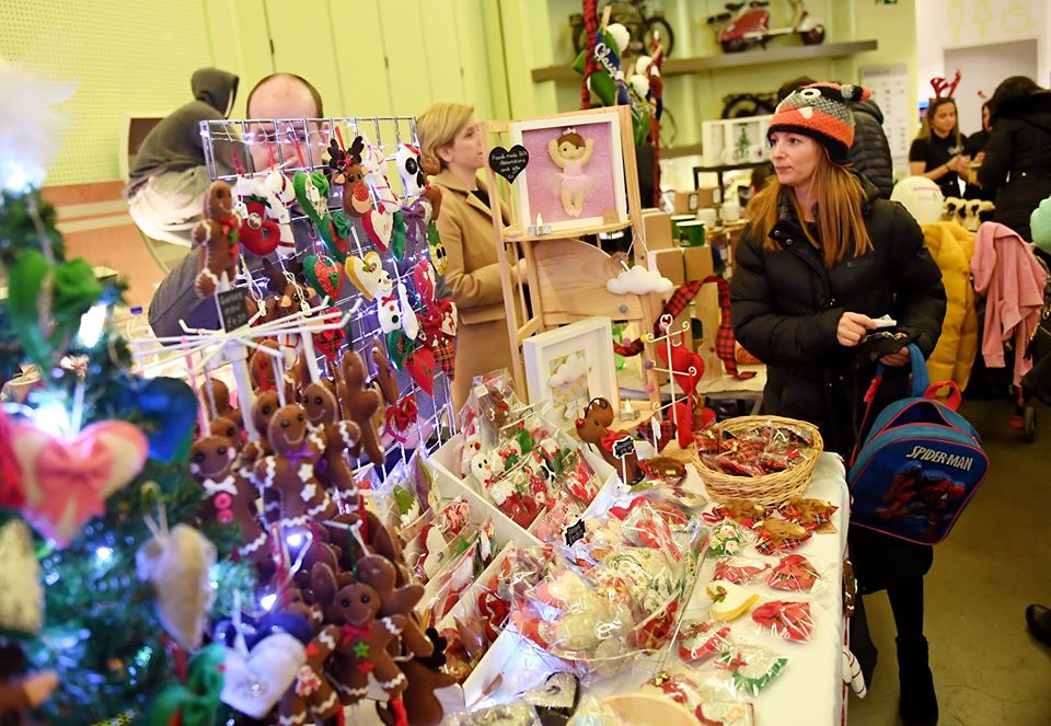 riverside christmas fair