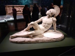 man headdress statue