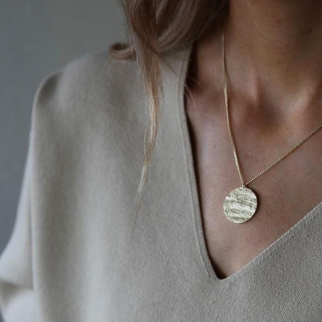 gold hudson necklace n s