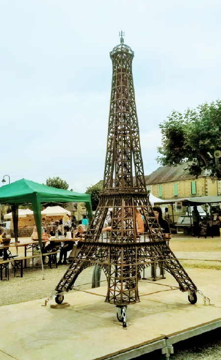 eiffel tower fiona