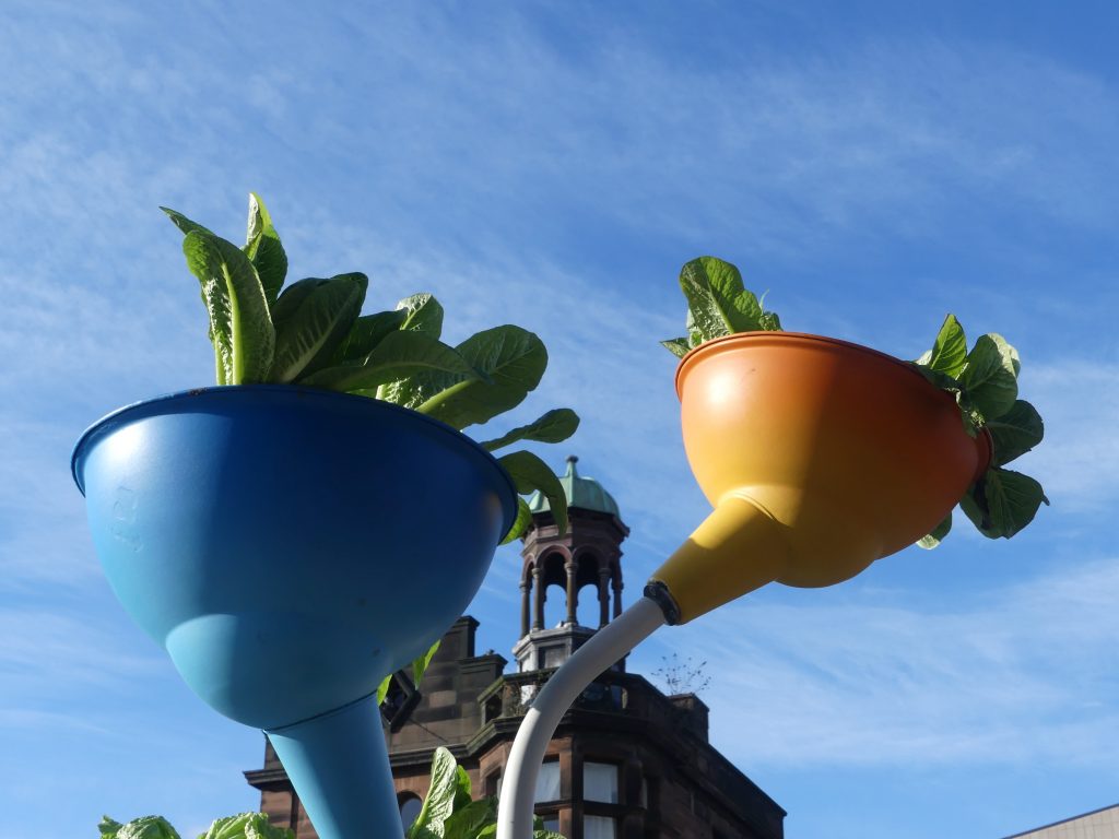 Future 03 planters
