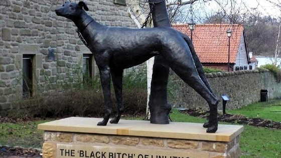 black bitch statue sm