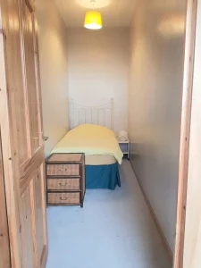 the annex single bedroom