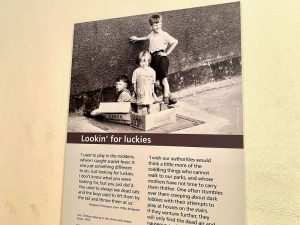 Looking for luckies - children playing in middens