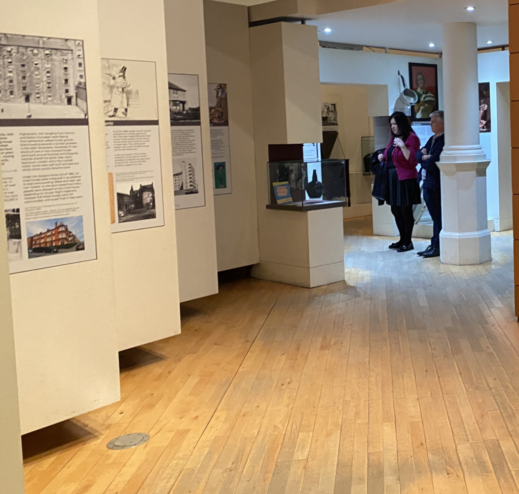 Gallery Housing Theme