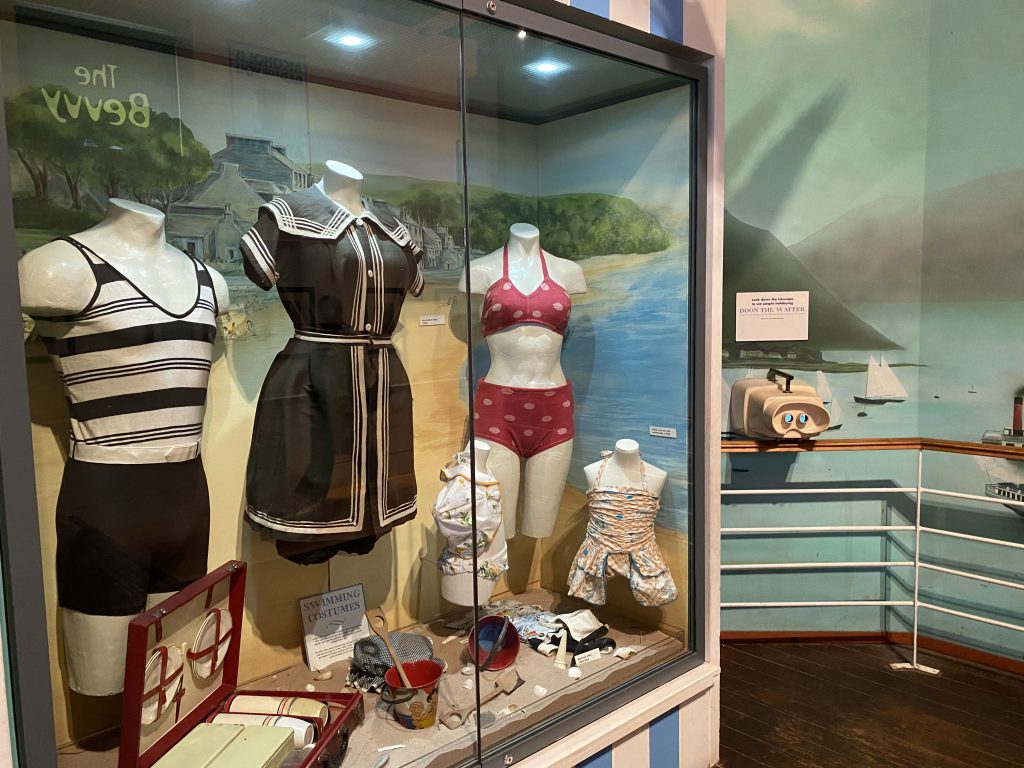 Picnic / Beach Outfits