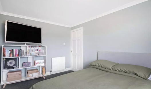 bedroom broomhill drive